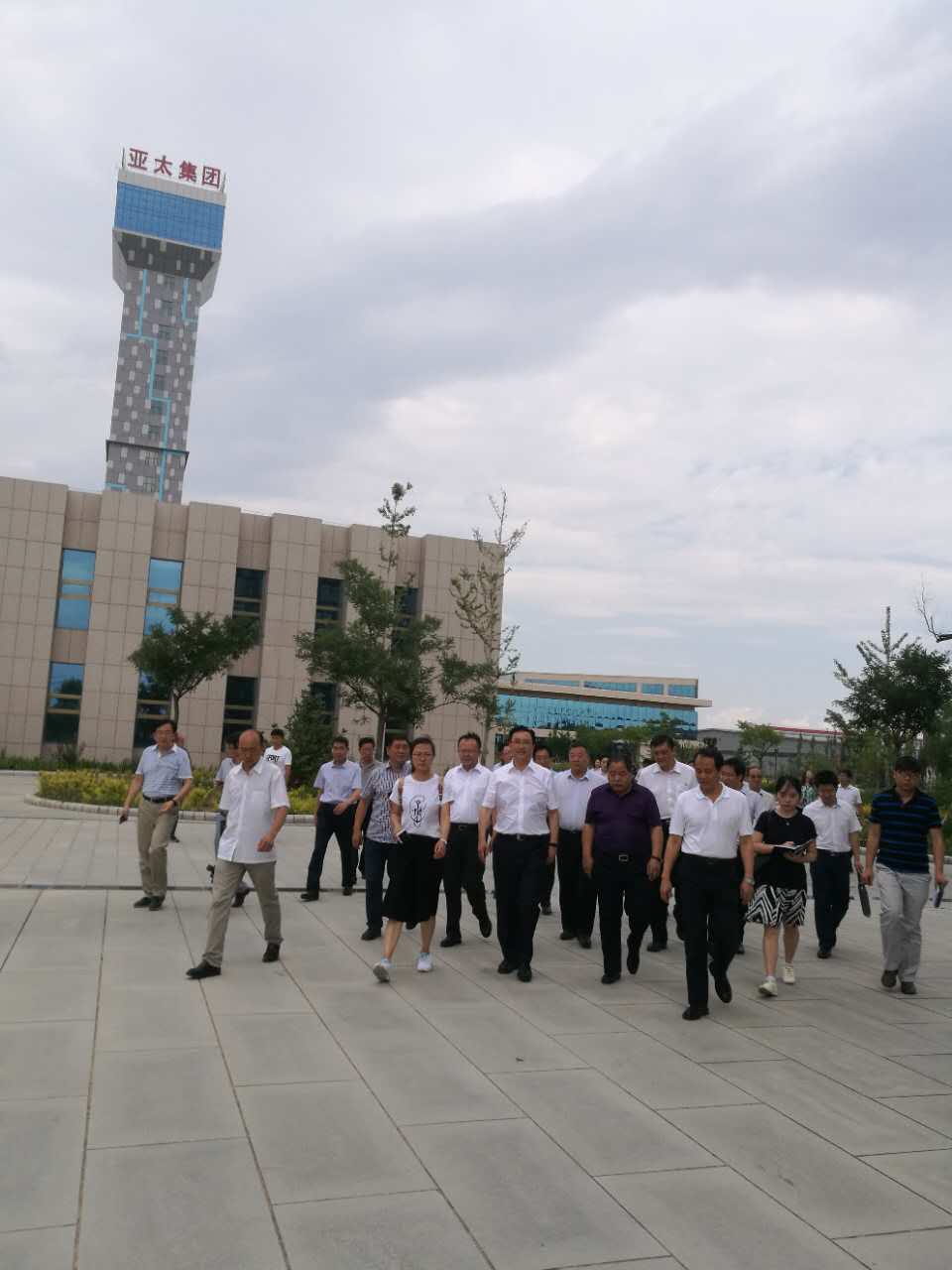 ����Ժ��ʮ�˶�����һ�����п�����������k8��������Ӯ��һ��������ʿ�ٵ��ݳ�