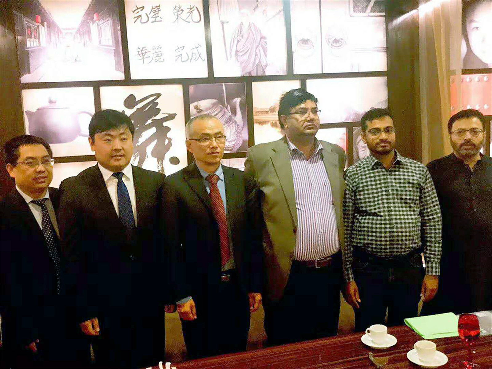 ������Ӯk8��������Ӯ��һ��������ʿ�ٸ��ͻ�˹̹�г���չ˳���ƽ����׵�ǩԼ100̨��